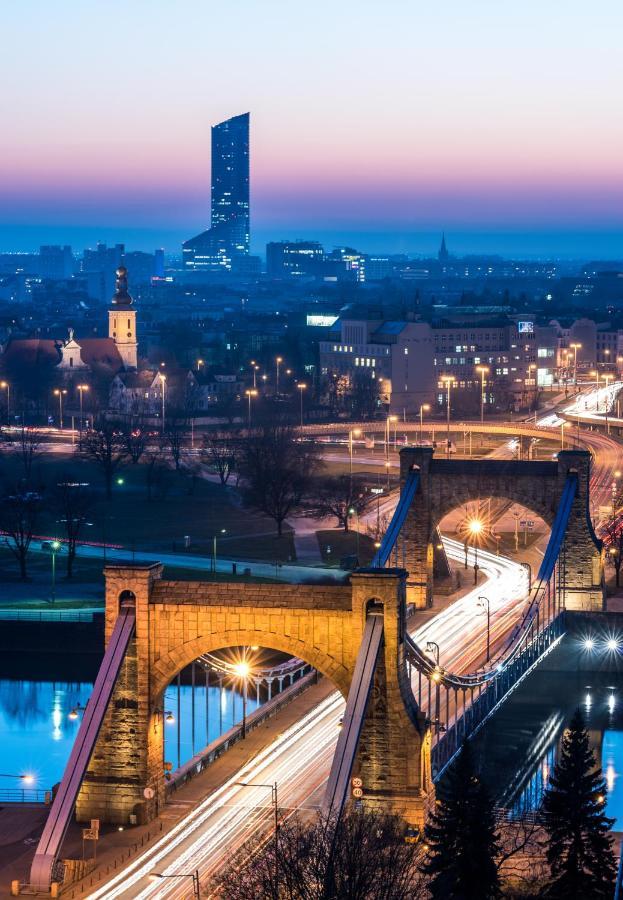 Apartamenty Sky Tower Wrocław Buitenkant foto