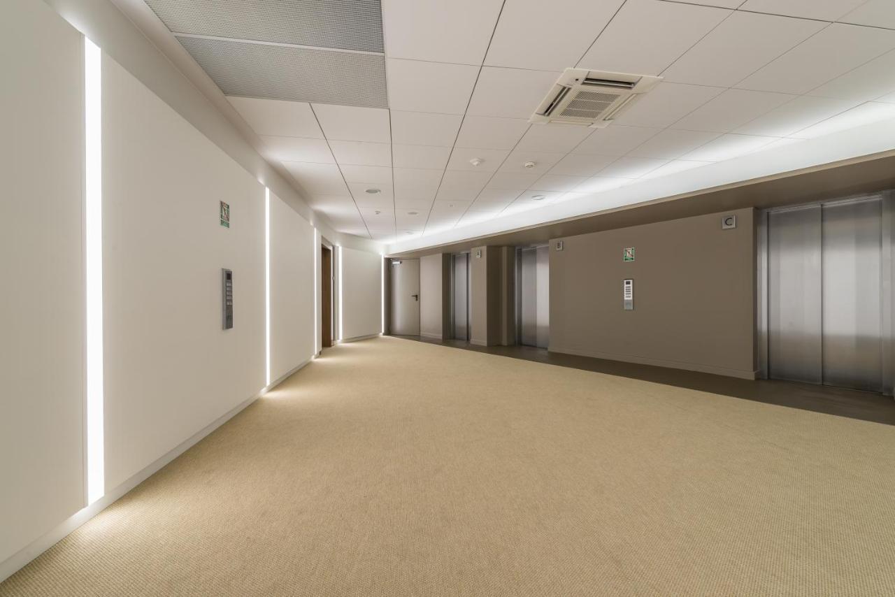 Apartamenty Sky Tower Wrocław Buitenkant foto