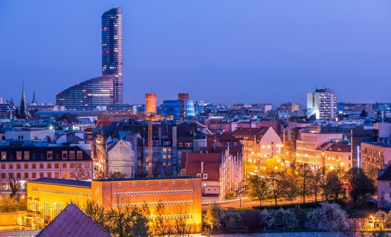 Apartamenty Sky Tower Wrocław Buitenkant foto