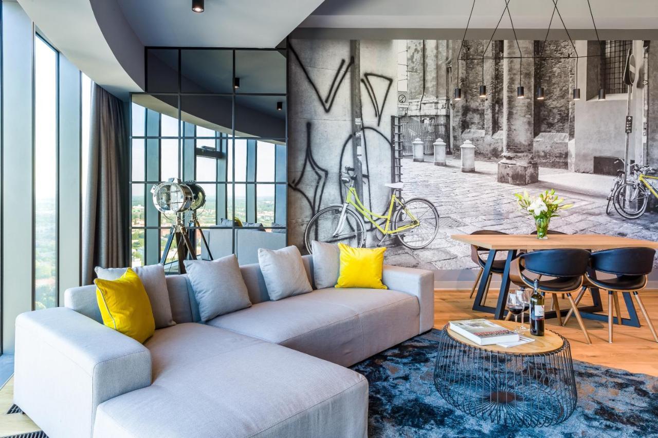 Apartamenty Sky Tower Wrocław Buitenkant foto