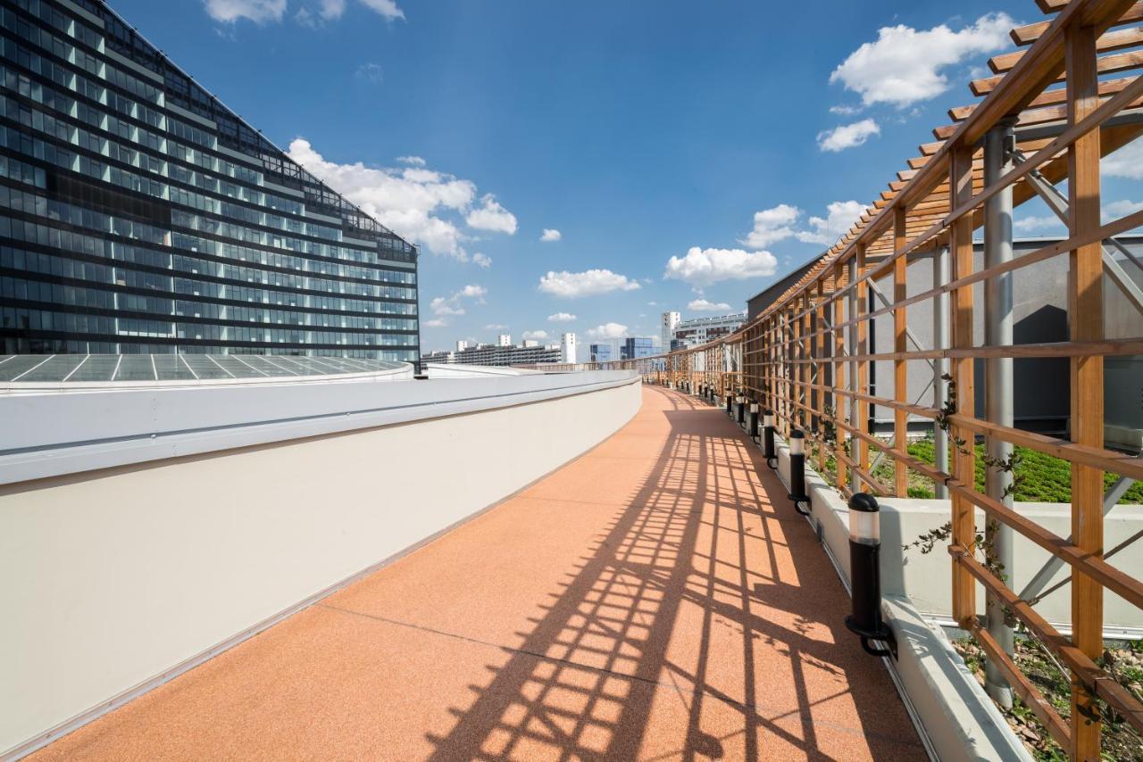 Apartamenty Sky Tower Wrocław Buitenkant foto