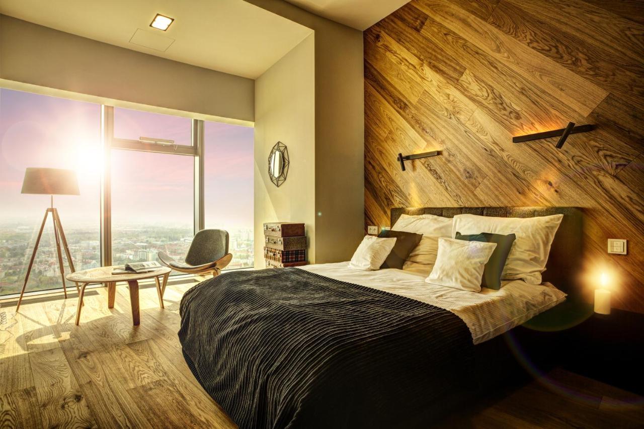 Apartamenty Sky Tower Wrocław Buitenkant foto