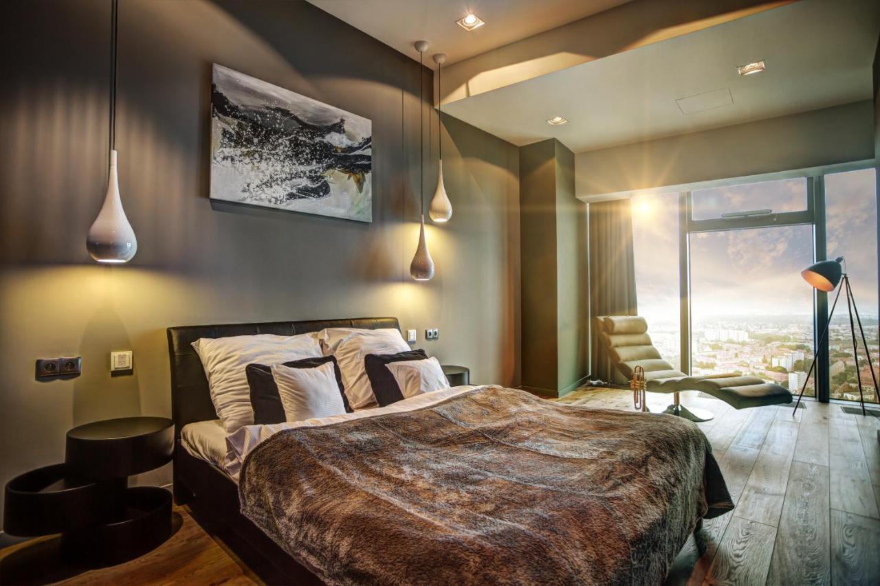 Apartamenty Sky Tower Wrocław Buitenkant foto