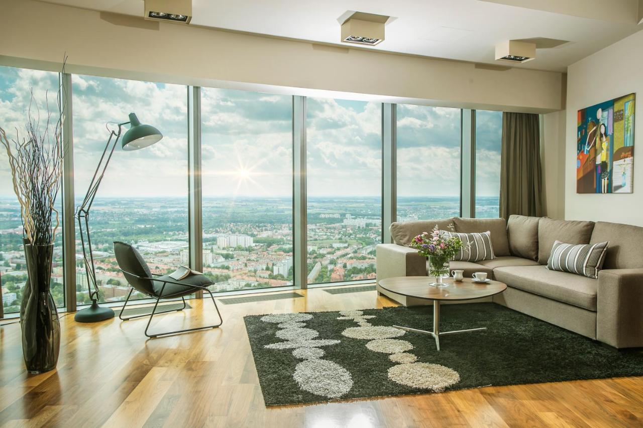 Apartamenty Sky Tower Wrocław Buitenkant foto
